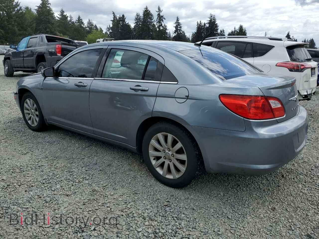 2010 CHRYSLER SEBRING - VIN: 1C3CC5FB4AN203508 - Фото 2