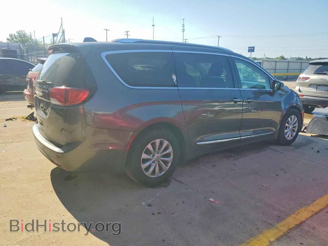 2019 CHRYSLER PACIFICA - VIN: 2C4RC1BGXKR665902 - Photo 3