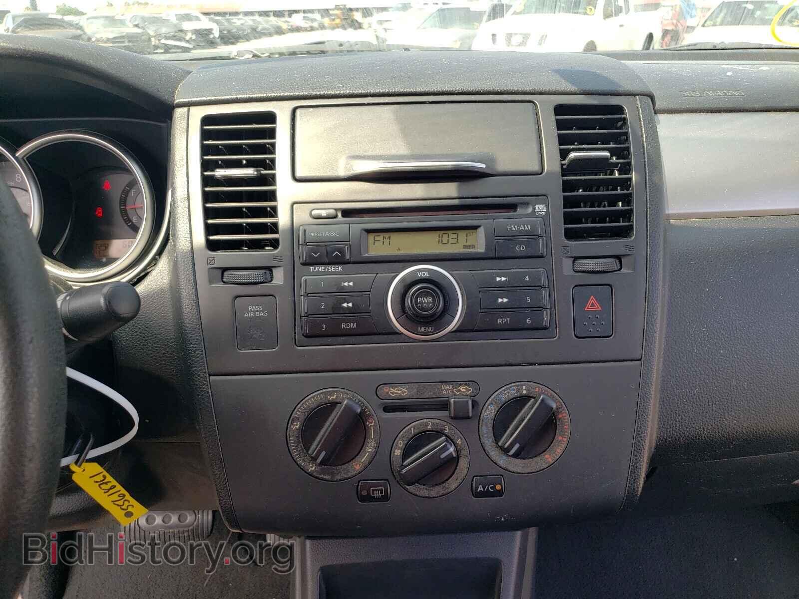 2008 NISSAN VERSA - VIN: 3N1BC11E28L362445 - Фото 9