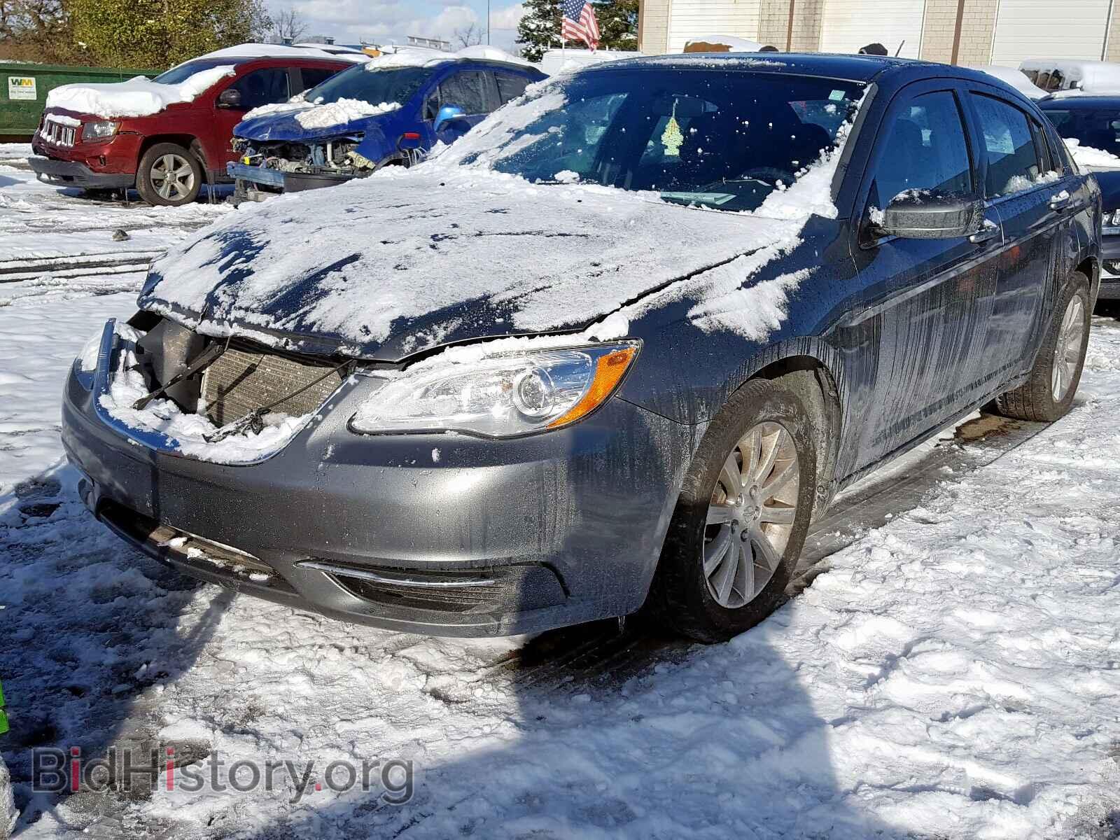 2013 CHRYSLER 200 - VIN: 1C3CCBBG4DN532293 - Фото 2