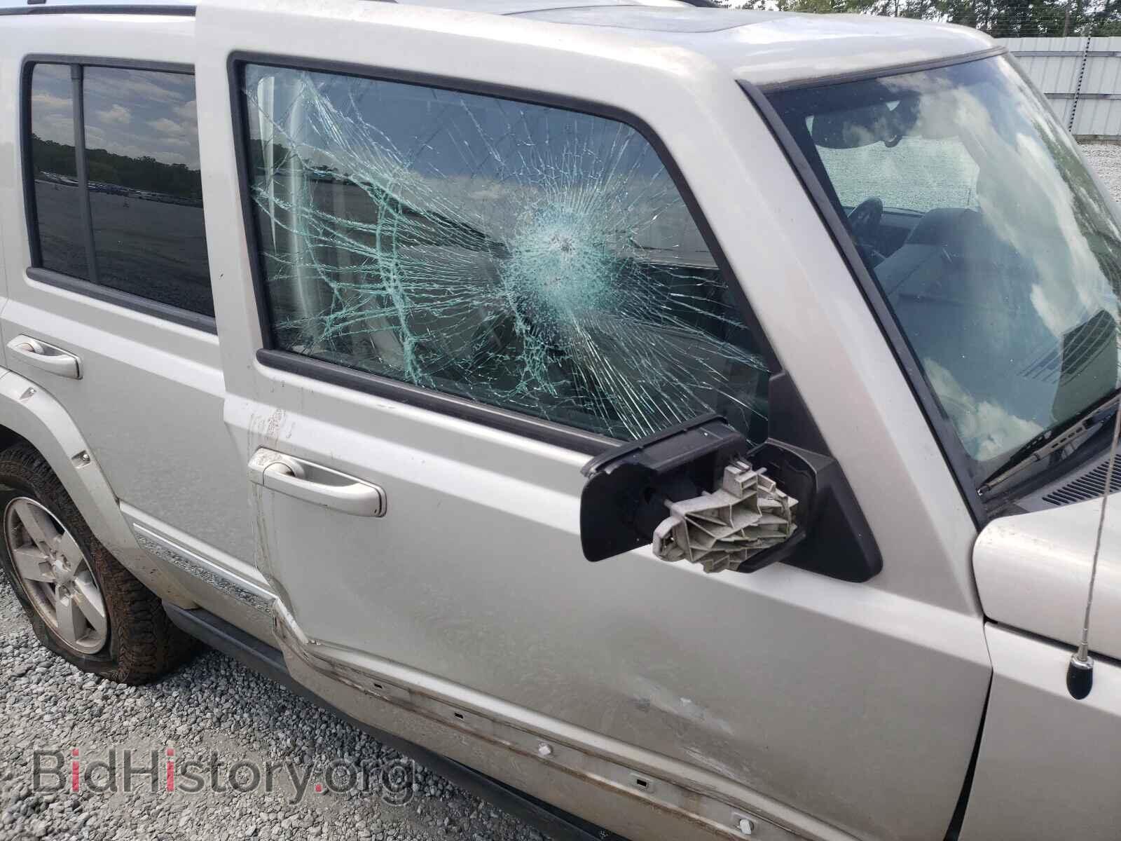 2007 JEEP COMMANDER - VIN: 1J8HH58207C547818 - Photo 8