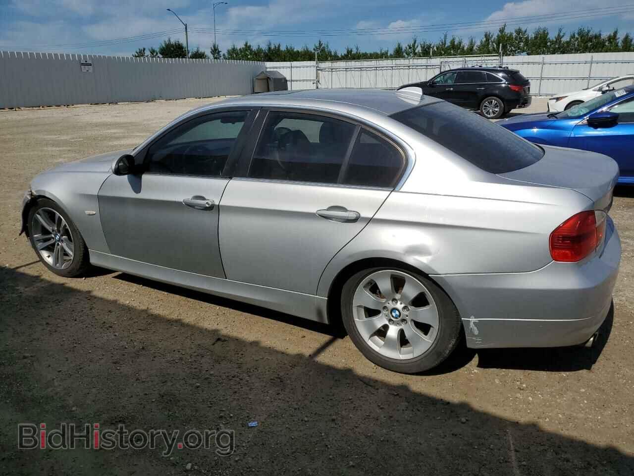 2006 BMW 3 SERIES - VIN: WBAVD33526KL51067 - Фото 2