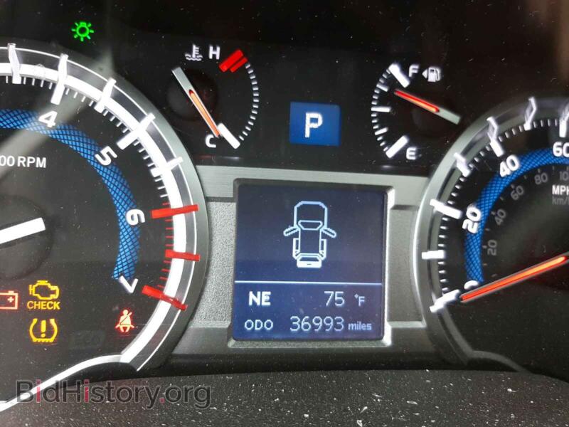 2017 Toyota 4RUNNER (VIN JTEZU5JR9H5162824) — фото 8 из 10