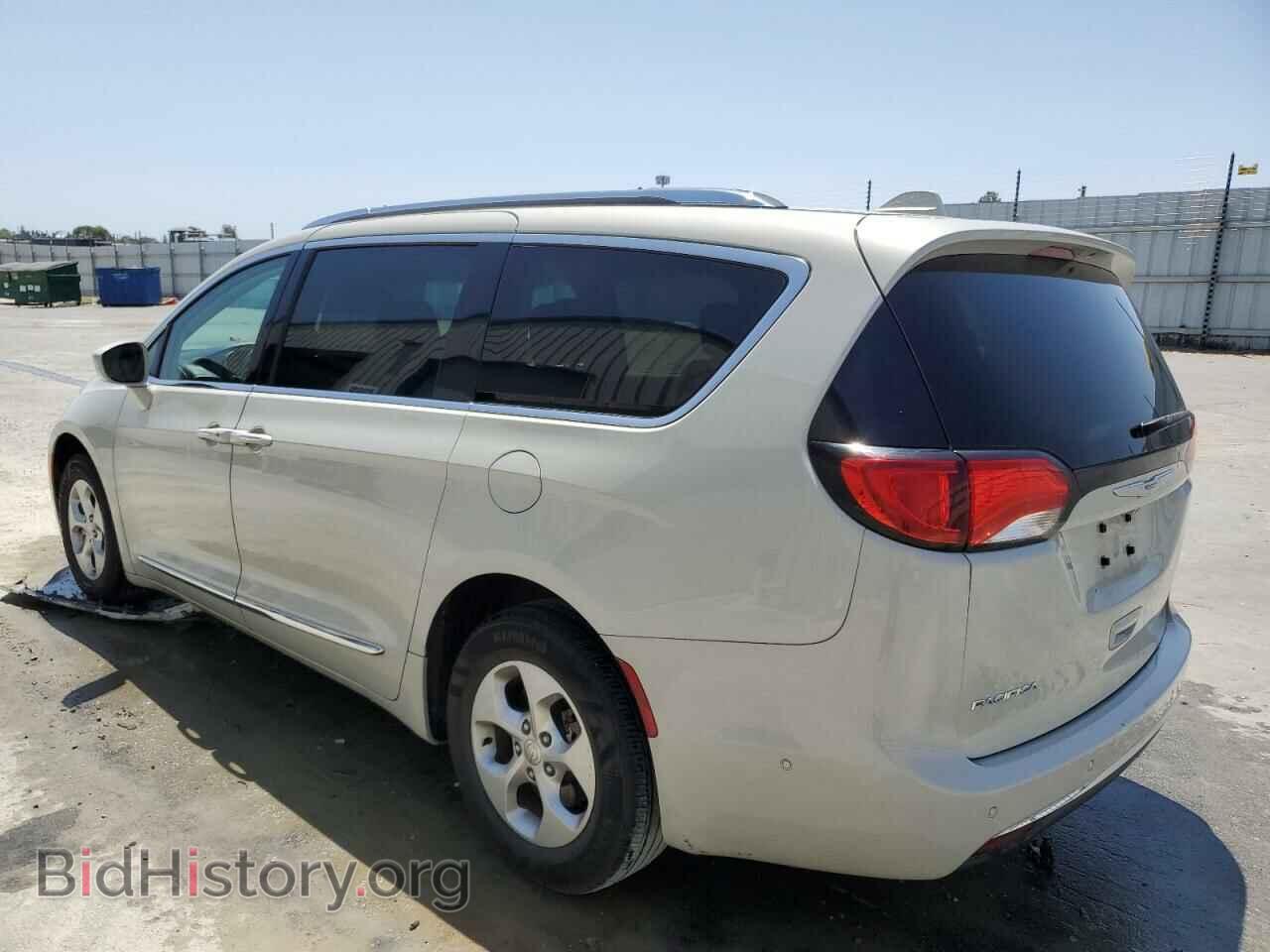 2017 CHRYSLER PACIFICA - VIN: 2C4RC1EG2HR628234 - Photo 2