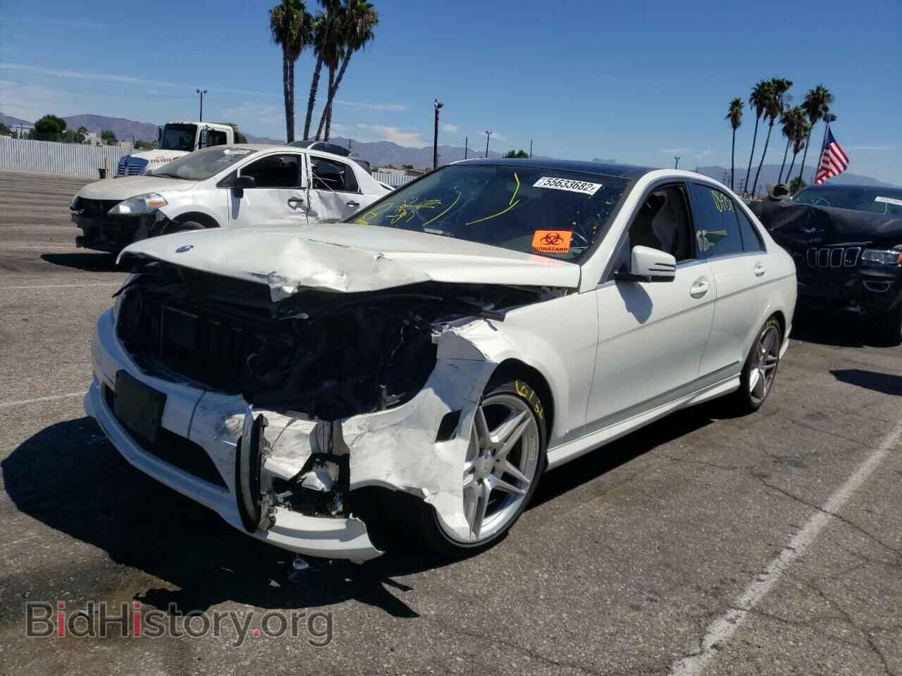 2011 MERCEDES-BENZ C-CLASS - VIN: WDDGF5EB6BA445981 - Фото 2