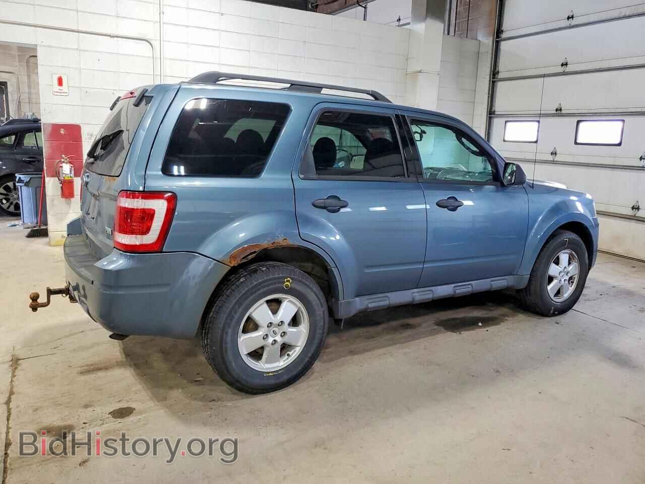 2011 FORD ESCAPE - VIN: 1FMCU9DG2BKC62389 - Фото 3