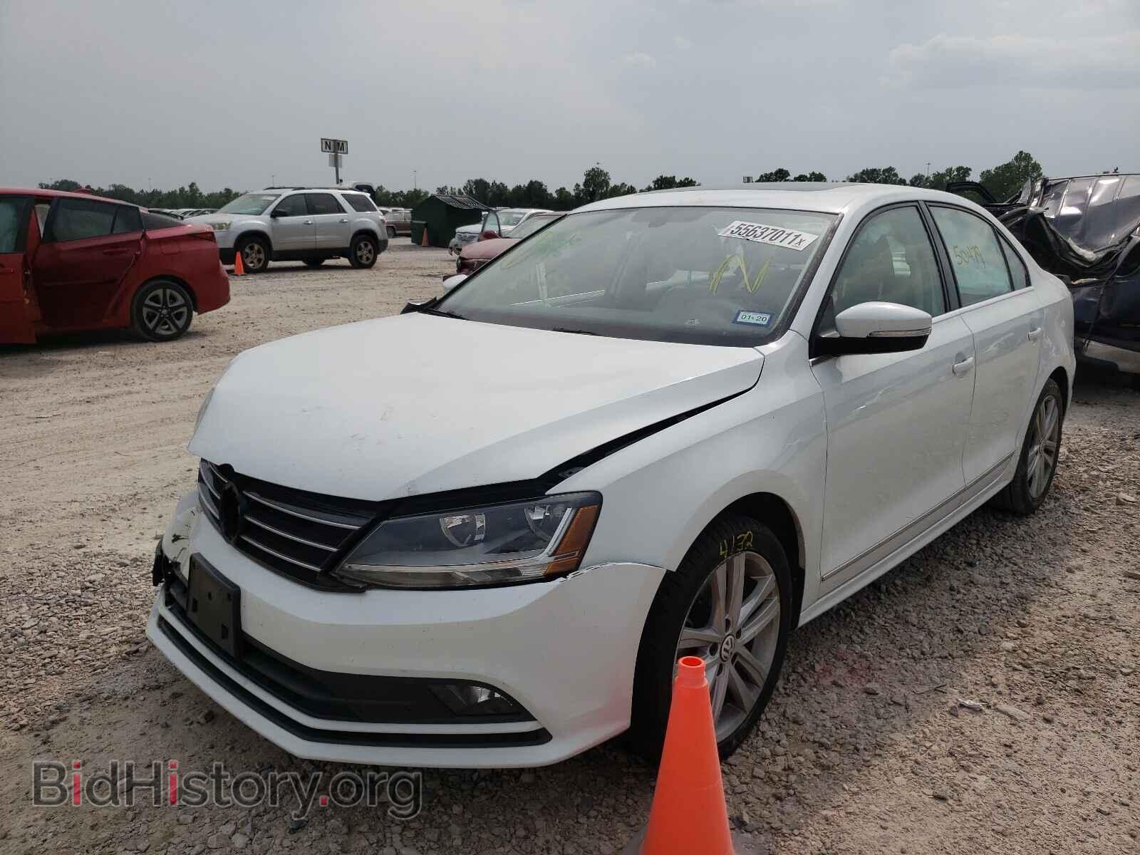 2017 VOLKSWAGEN JETTA - VIN: 3VWL17AJXHM399600 - Photo 2