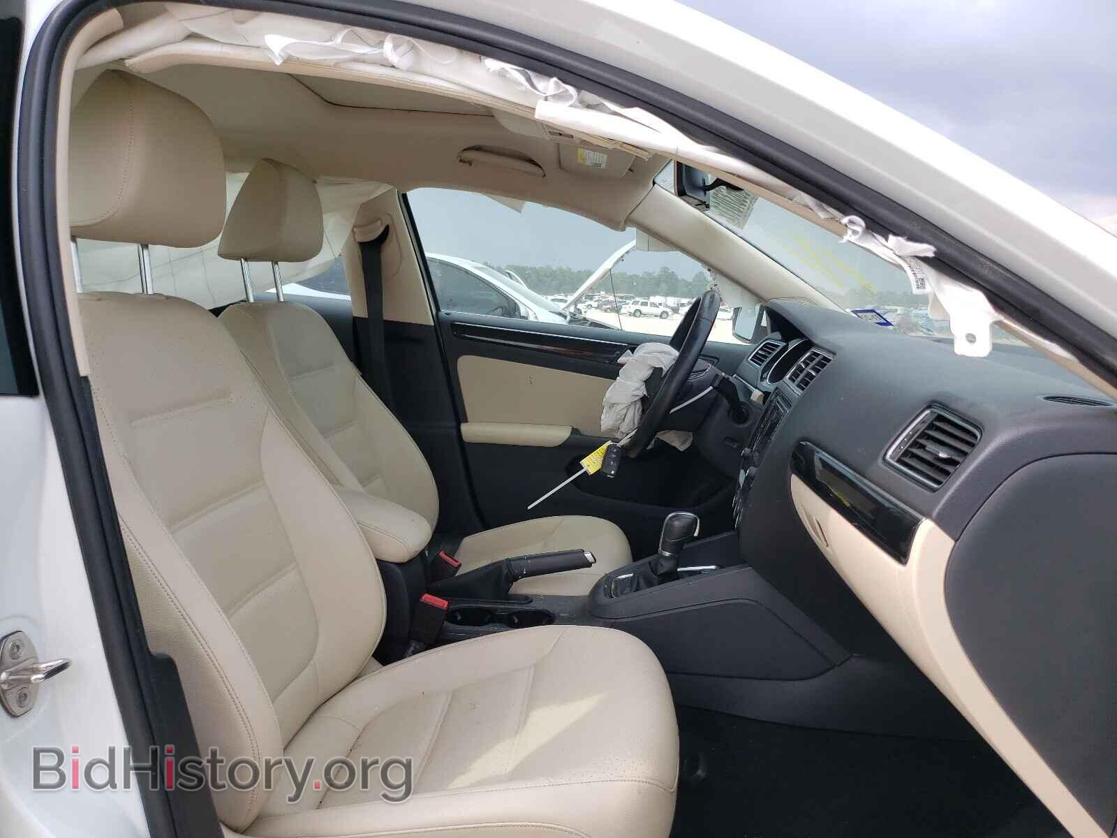 2017 VOLKSWAGEN JETTA - VIN: 3VWL17AJXHM399600 - Photo 5