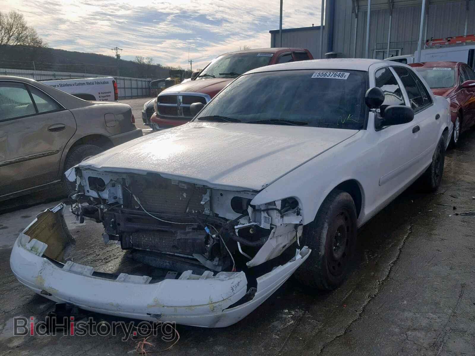 2004 FORD CROWN VIC - VIN: 2FAFP71WX4X123724 - Фото 2
