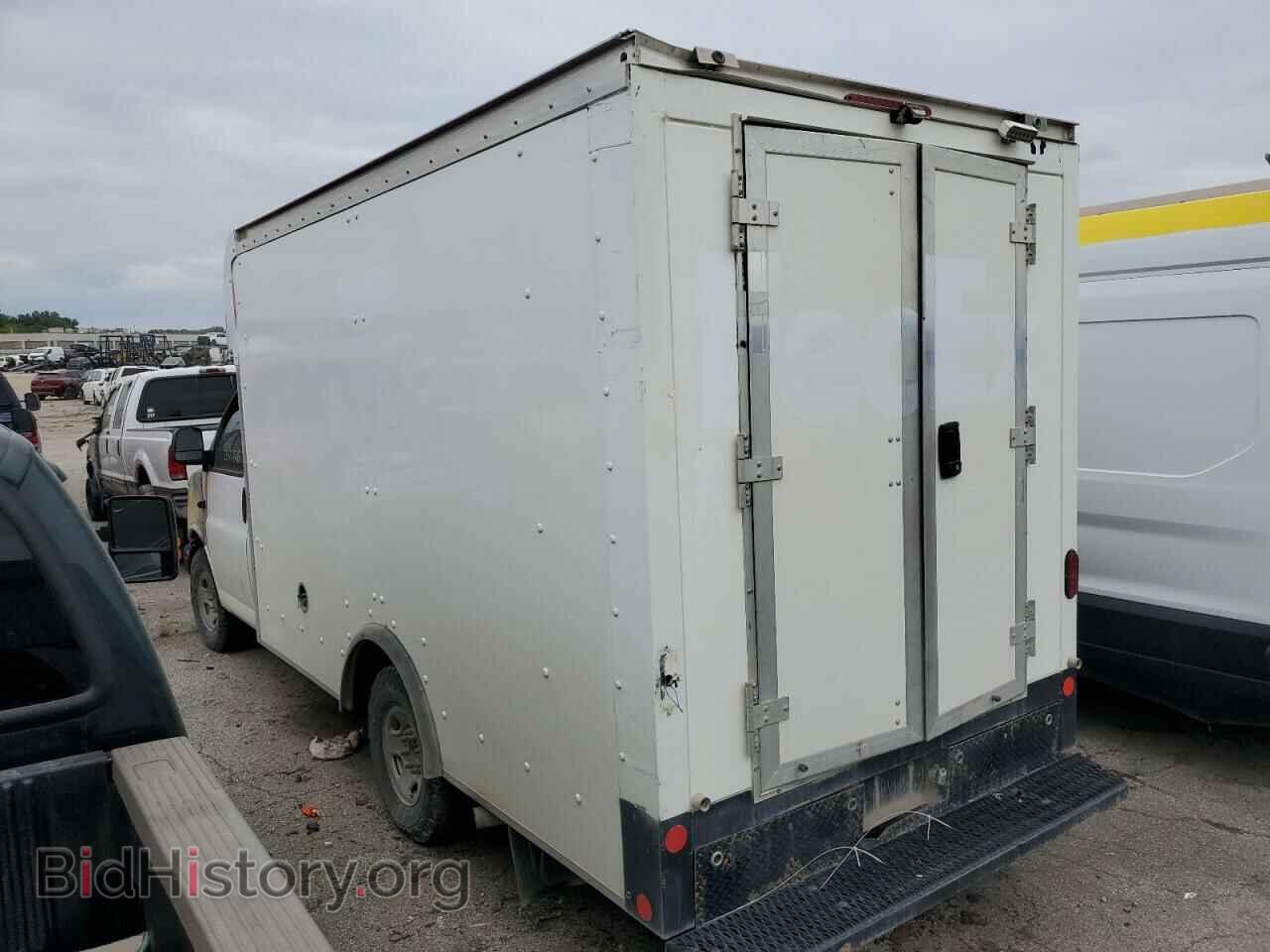 2019 CHEVROLET EXPRESS - VIN: 1GB0GRFP6K1366549 - Фото 2