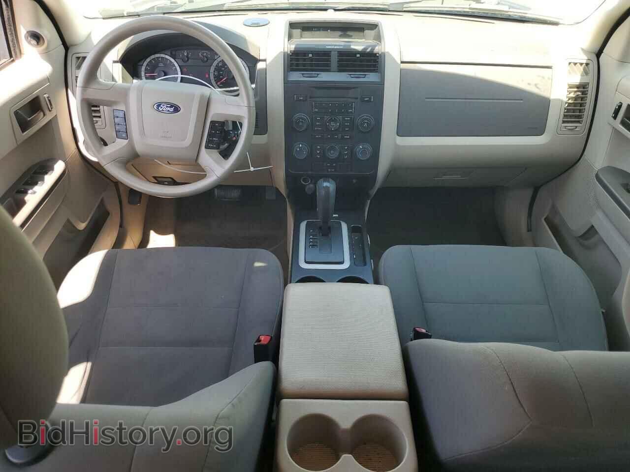 2011 FORD ESCAPE - VIN: 1FMCU0C72BKA45373 - Фото 8