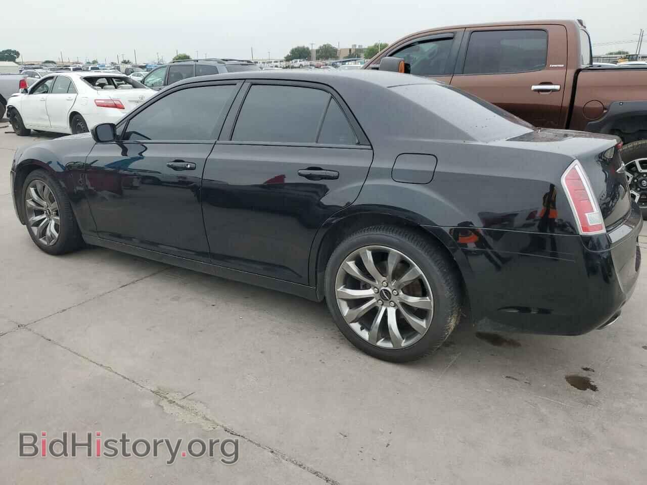 2014 CHRYSLER 300 - VIN: 2C3CCABG6EH352138 - Фото 2