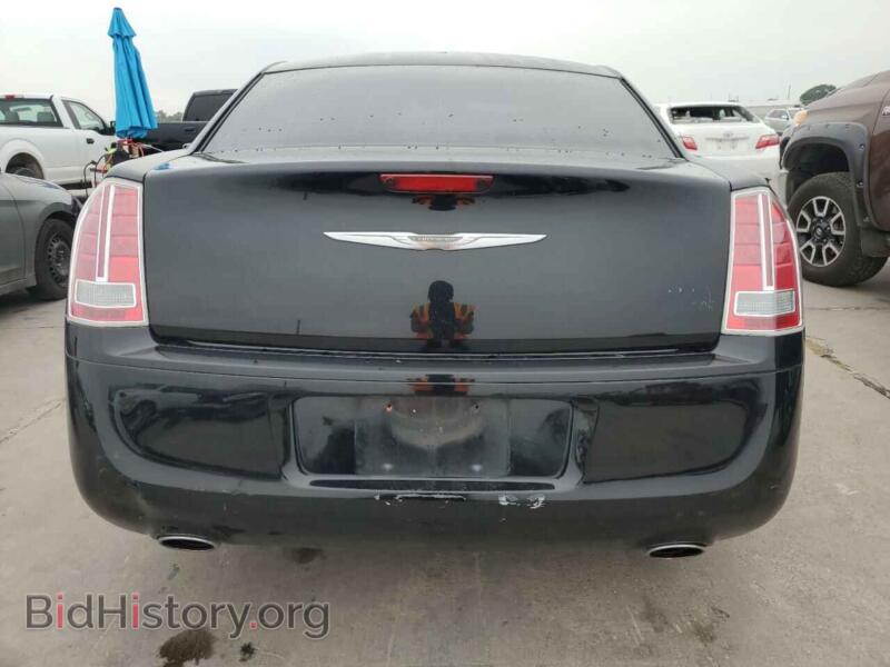 2014 Chrysler 300 (VIN 2C3CCABG6EH352138) — фото 6 из 12