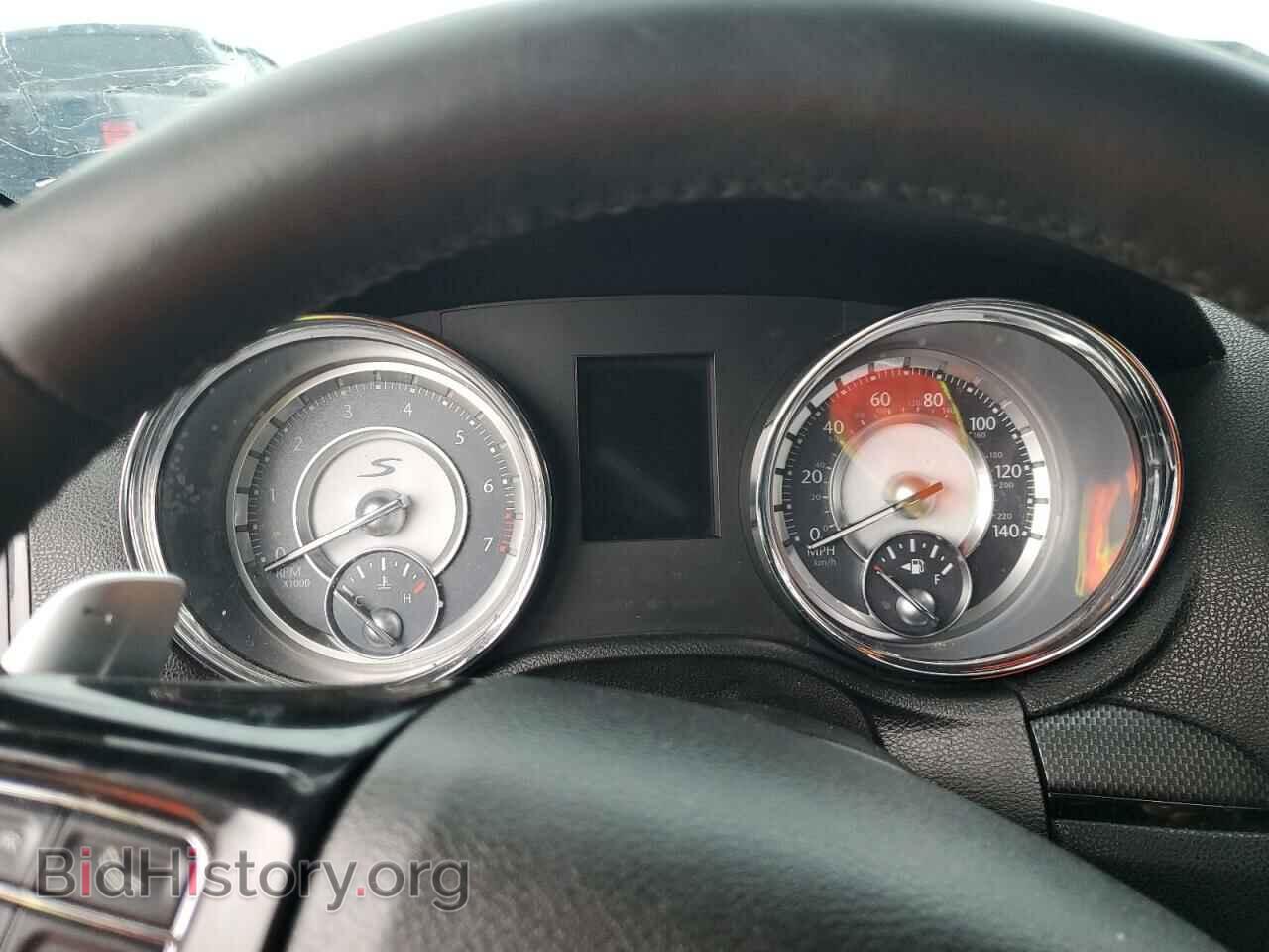 2014 CHRYSLER 300 - VIN: 2C3CCABG6EH352138 - Фото 9