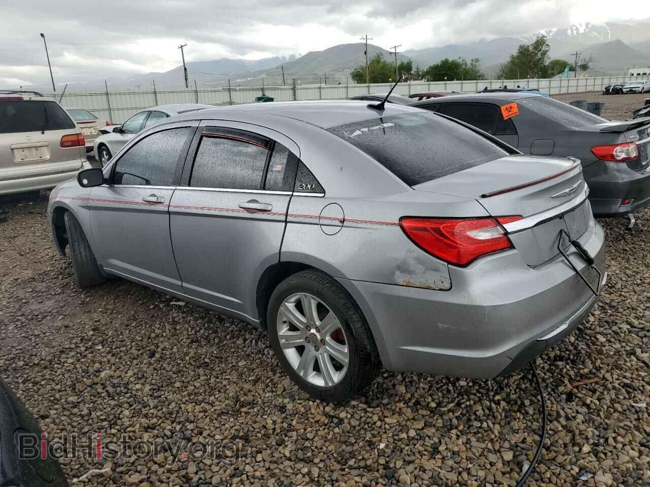 2013 CHRYSLER 200 - VIN: 1C3CCBBB0DN695530 - Фото 2