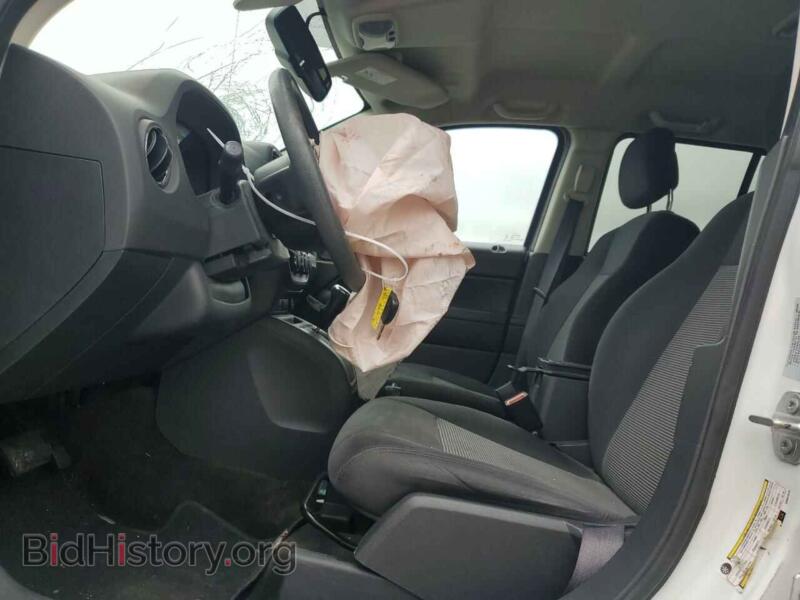 2016 Jeep COMPASS (VIN 1C4NJDBB3GD647519) — фото 7 из 13