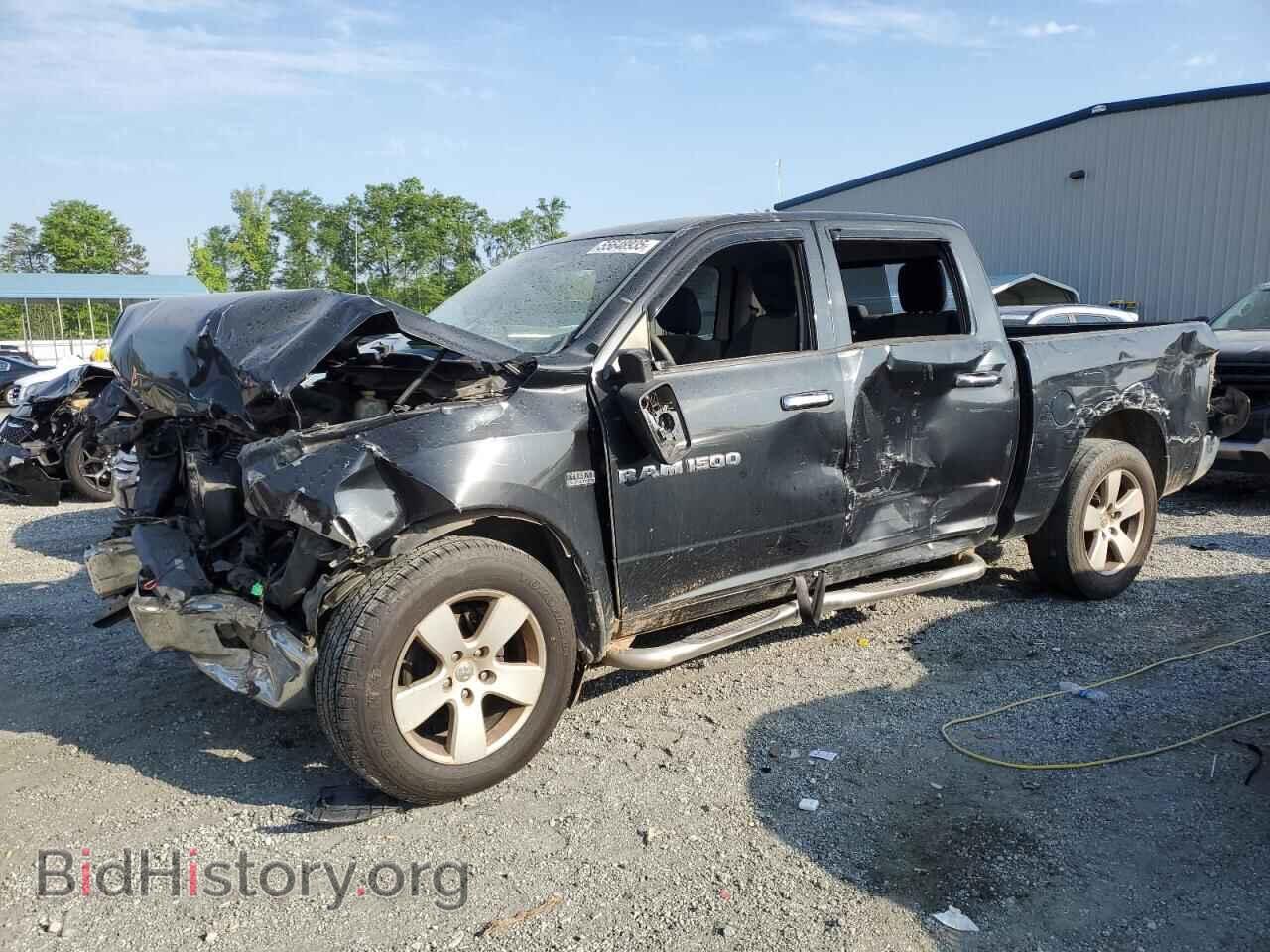 Photo 1D7RB1CT7BS596993 - DODGE All Models 2011