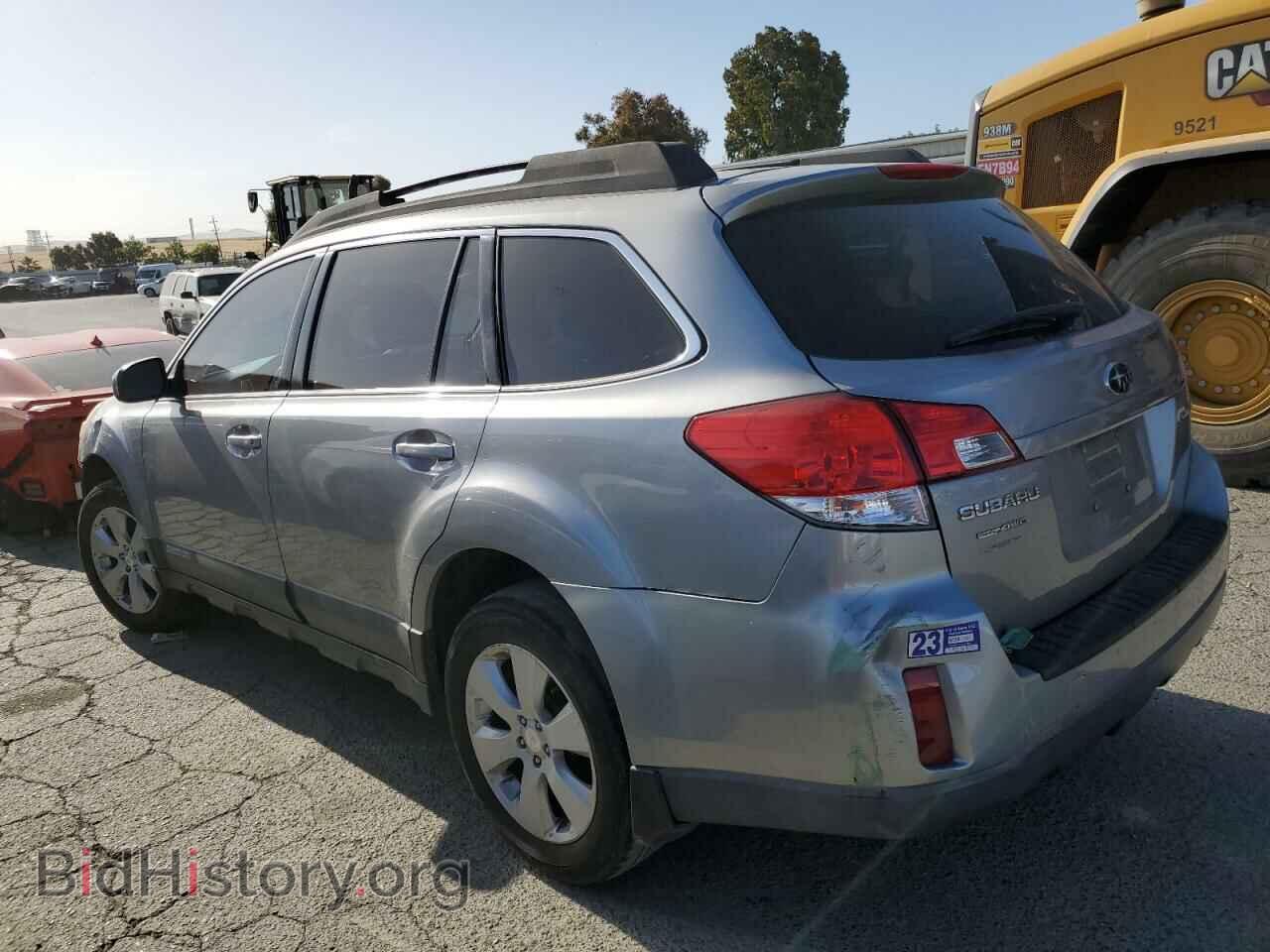 2011 SUBARU OUTBACK - VIN: 4S4BRCCC7B3370462 - Фото 2
