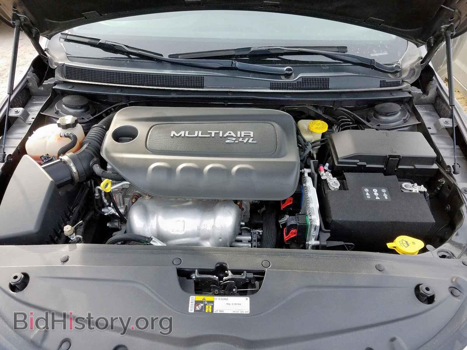 2016 CHRYSLER 200 - VIN: 1C3CCCAB8GN106932 - Фото 7