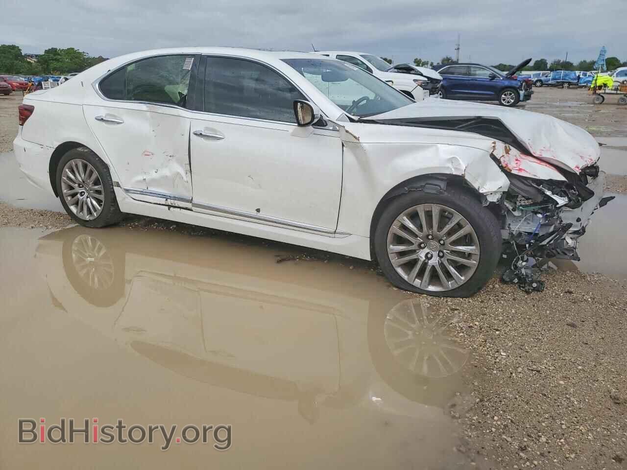 2014 LEXUS LS460 - VIN: JTHBL5EF6E5129945 - Photo 4