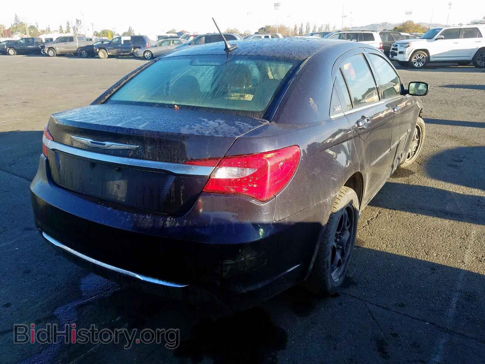 2011 CHRYSLER 200 - VIN: 1C3BC4FB1BN560037 - Фото 4