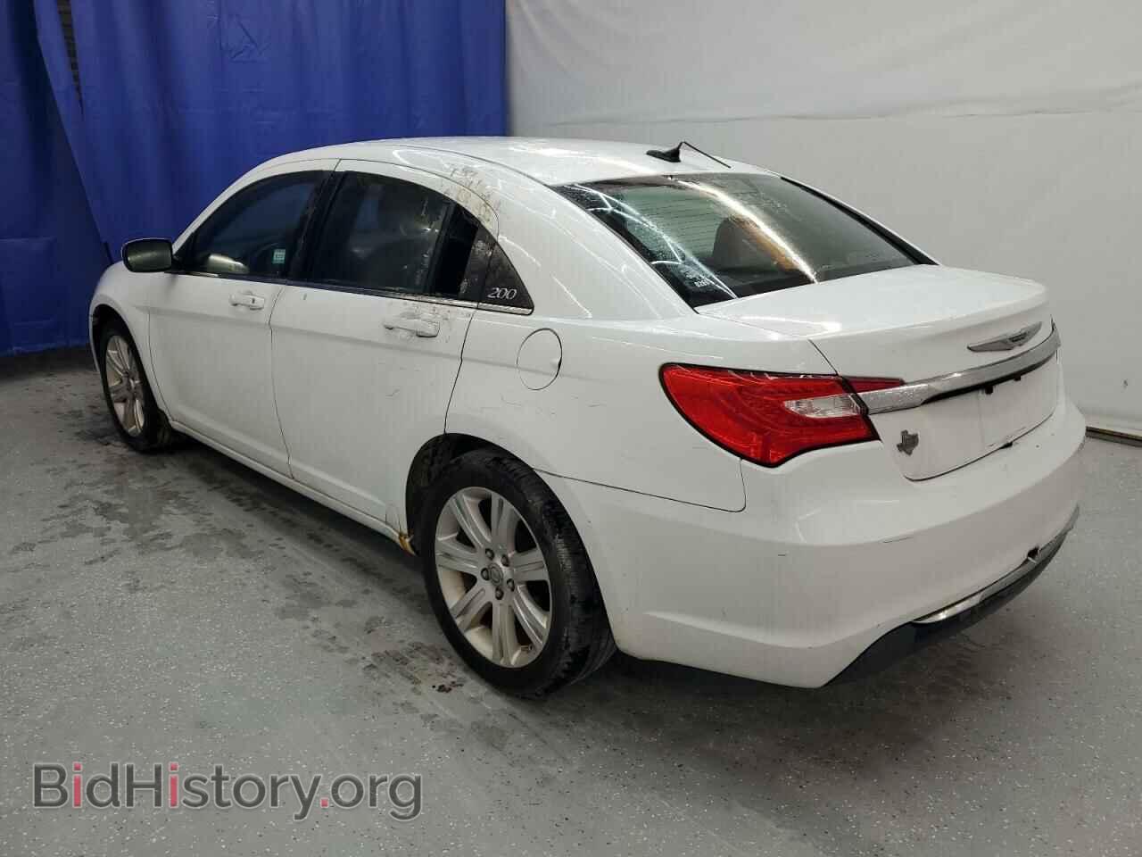 2012 CHRYSLER 200 - VIN: 1C3CCBAB1CN318706 - Photo 2
