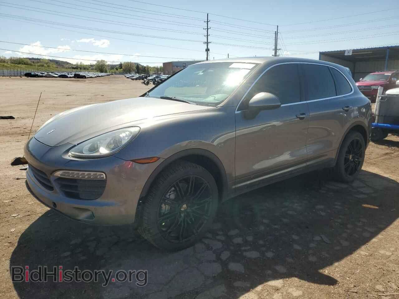 Photo WP1AB2A29CLA41108 - PORSCHE CAYENNE 2012