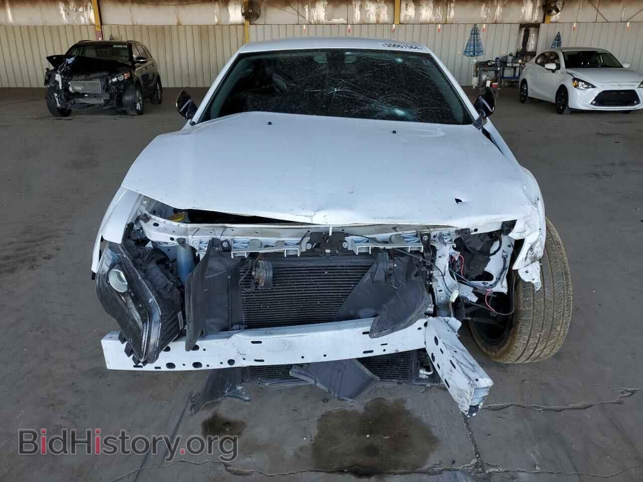 2019 CHRYSLER 300 - VIN: 2C3CCAAG0KH740690 - Фото 5