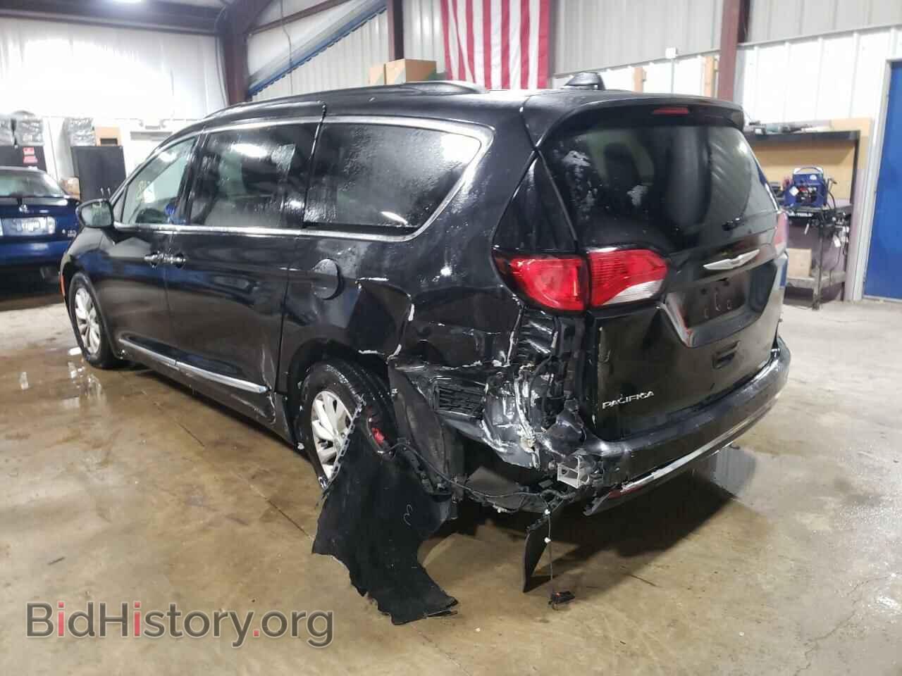 2017 CHRYSLER PACIFICA - VIN: 2C4RC1BG6HR569757 - Фото 3