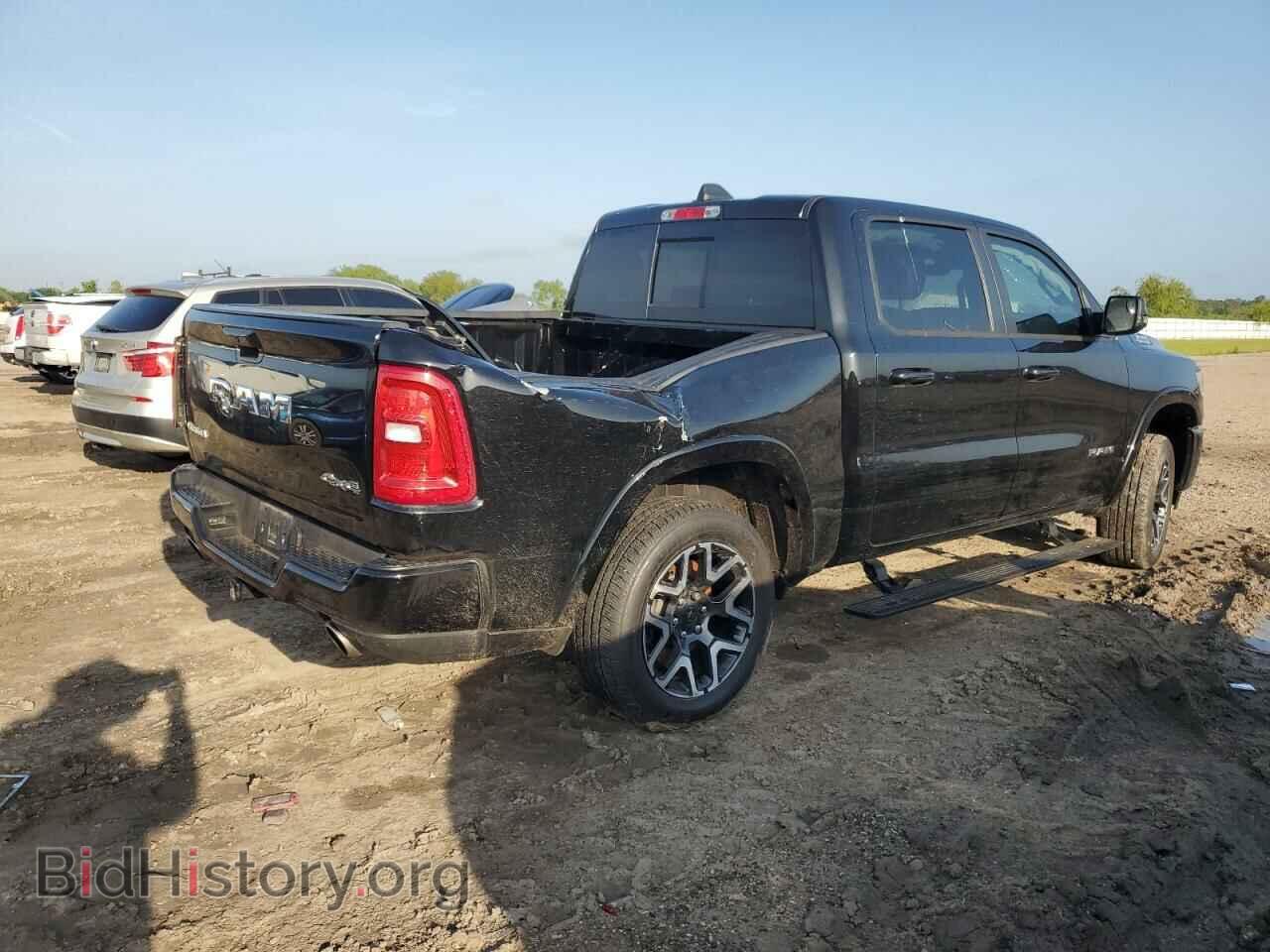 2025 RAM 1500 - VIN: 1C6SRFJP9SN510552 - Фото 3