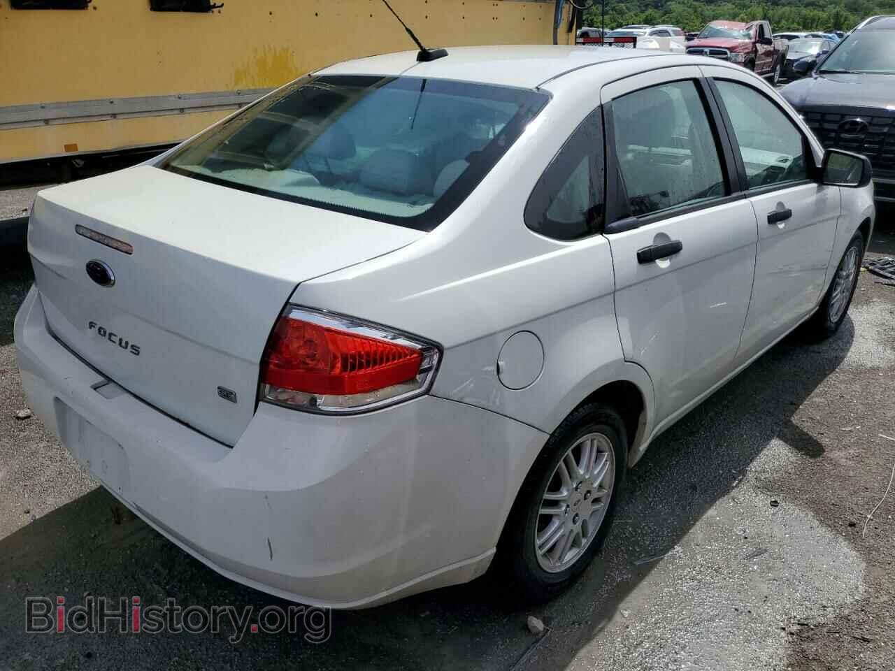2011 FORD FOCUS - VIN: 1FAHP3FN2BW204310 - Фото 3
