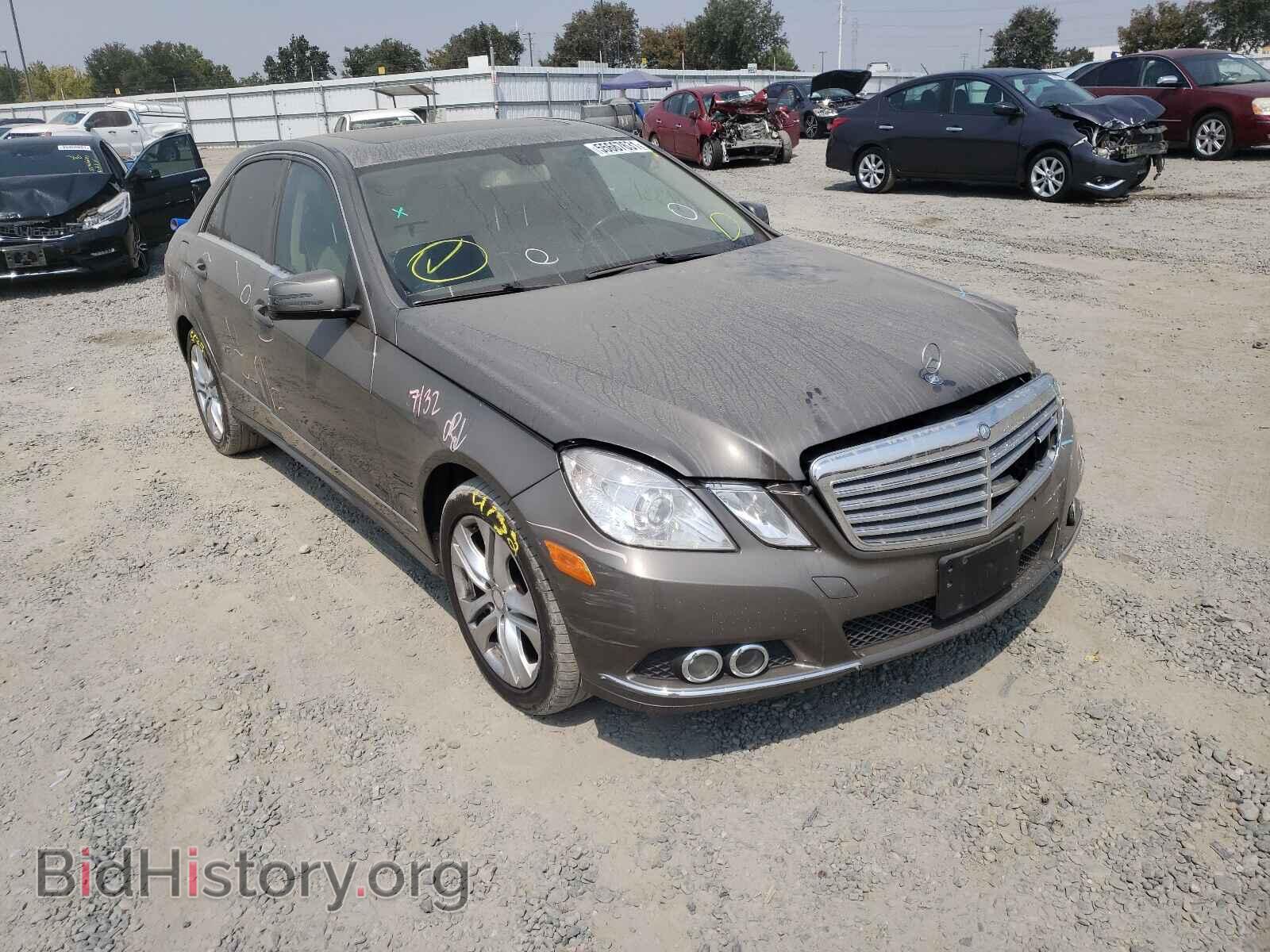 Photo WDDHF8HB0BA283413 - MERCEDES-BENZ E-CLASS 2011