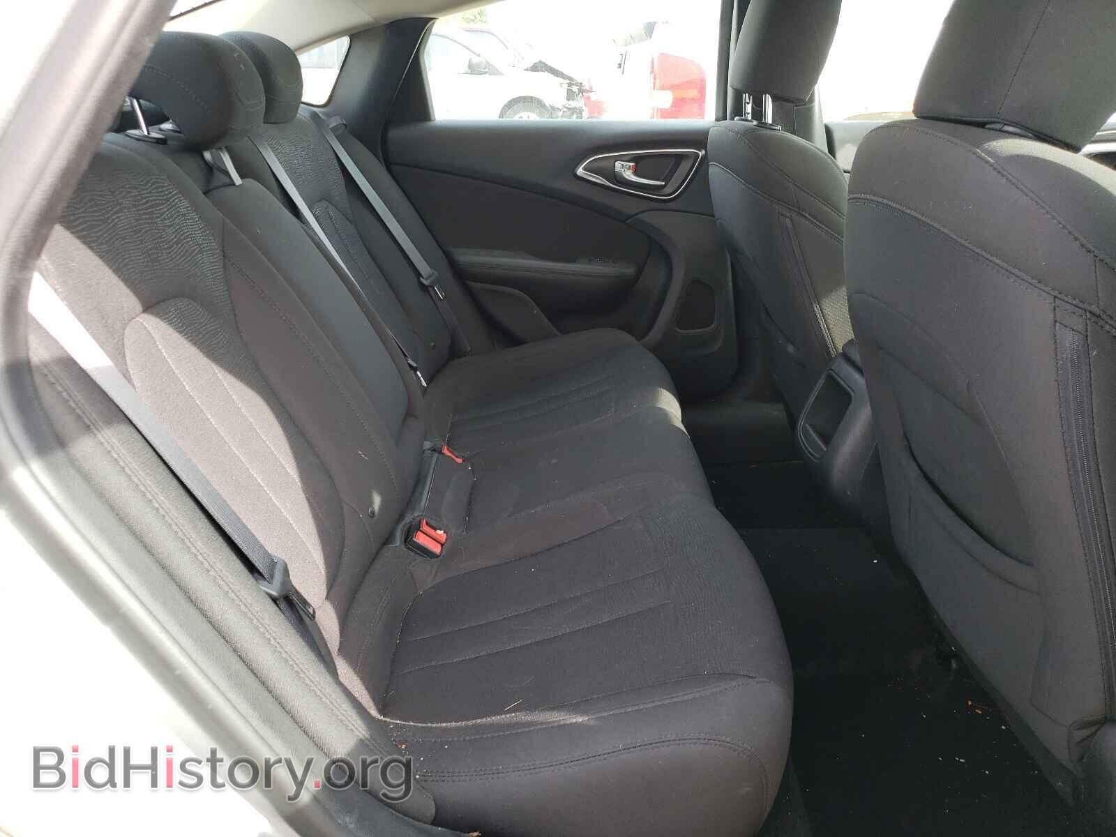 2016 CHRYSLER 200 - VIN: 1C3CCCAB8GN143902 - Фото 6