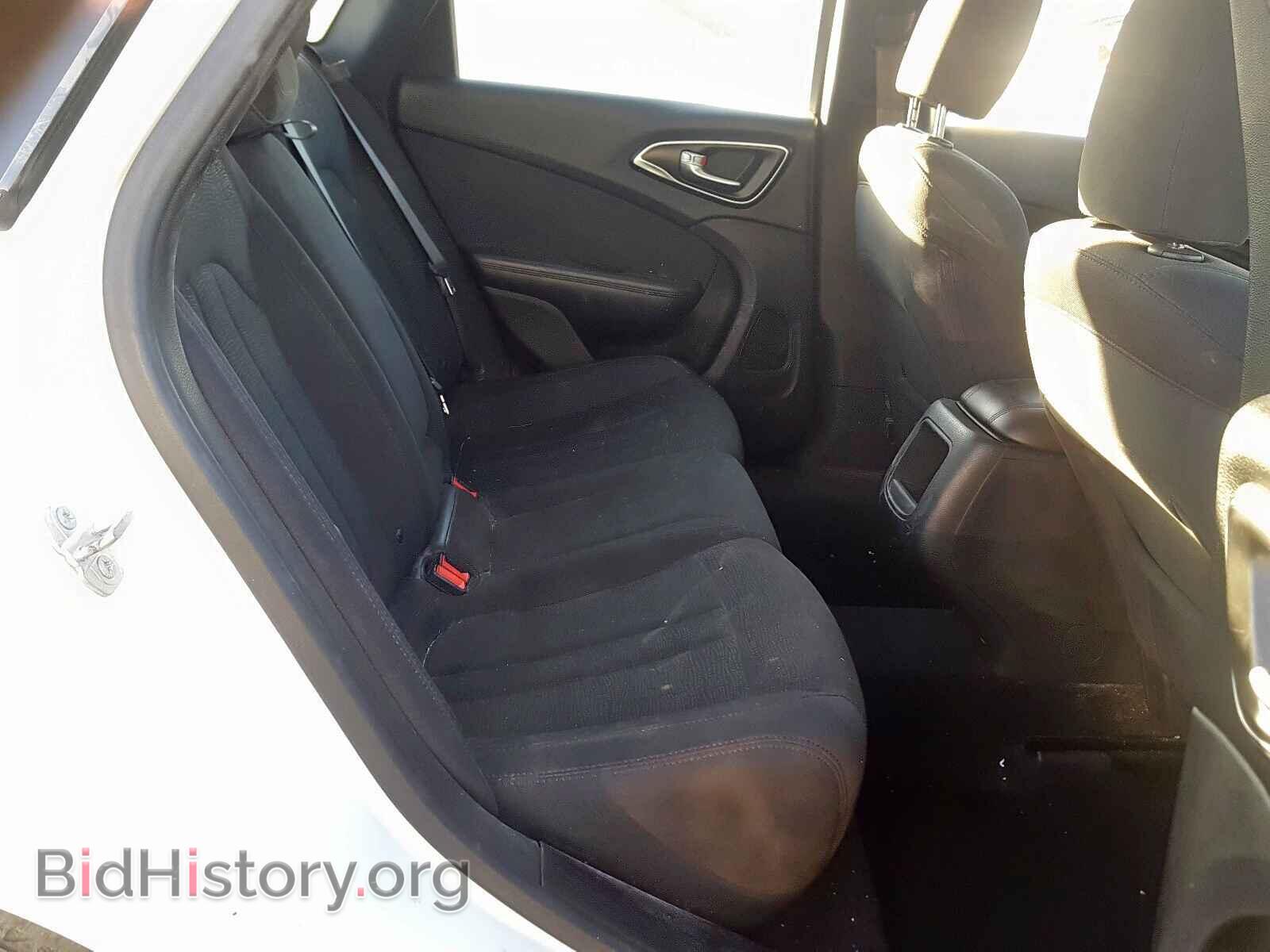 2015 CHRYSLER 200 - VIN: 1C3CCCAB2FN742390 - Photo 6