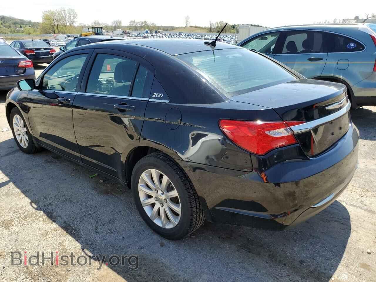 2013 CHRYSLER 200 - VIN: 1C3CCBBB8DN573689 - Фото 2
