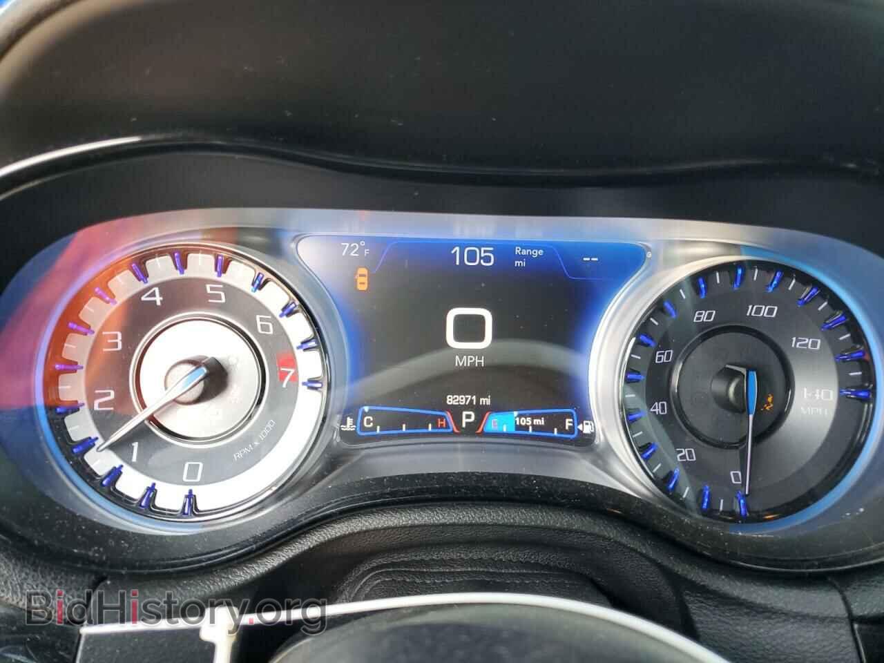 2019 CHRYSLER 300 - VIN: 2C3CCAGG7KH651562 - Фото 9