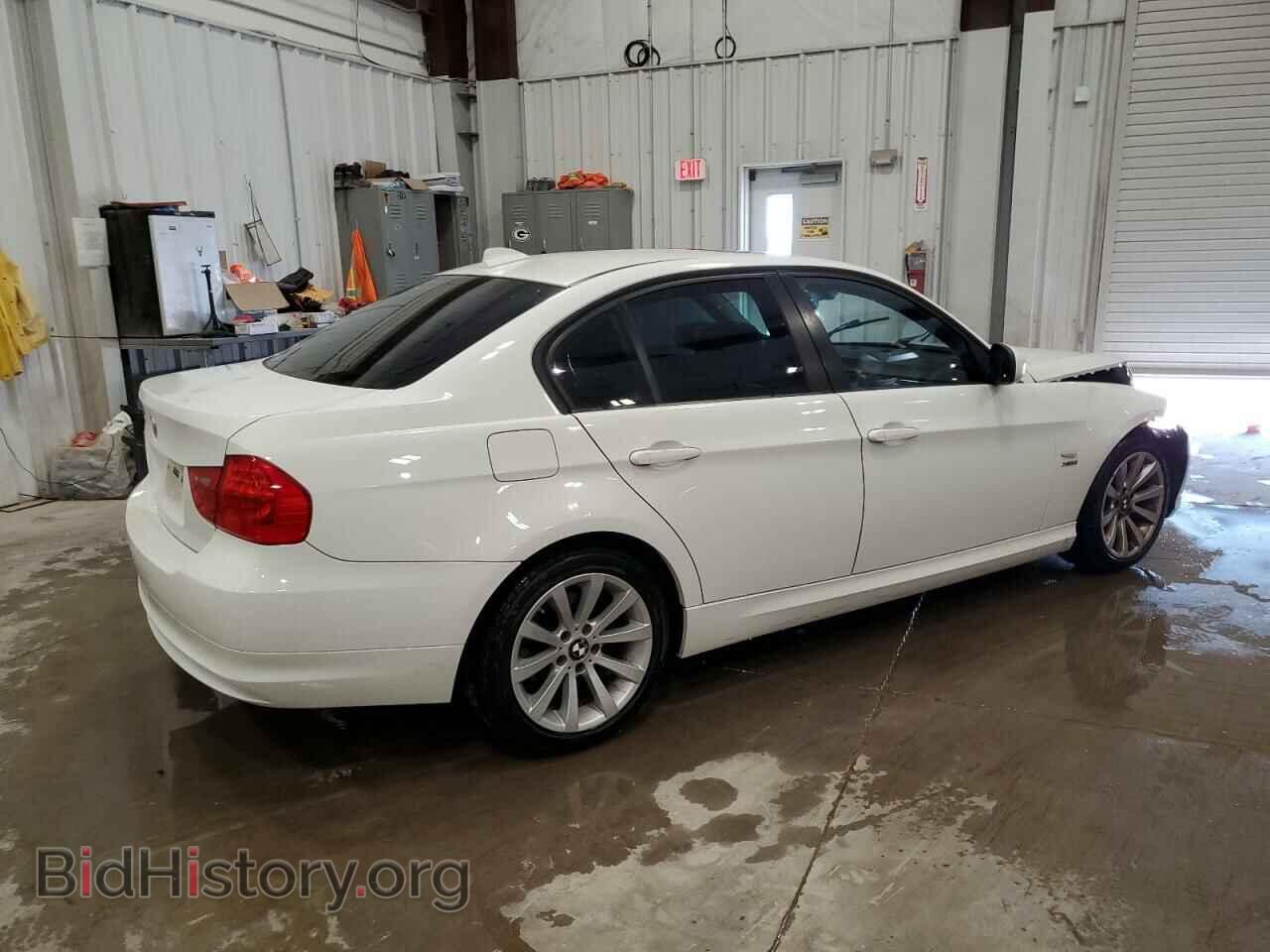 2011 BMW 3 SERIES - VIN: WBAPK7C59BA772421 - Фото 3