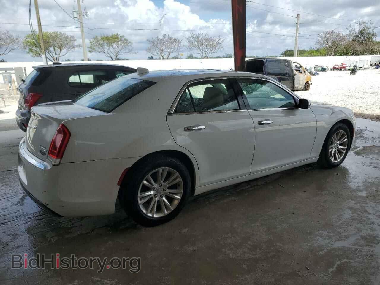 2016 CHRYSLER 300 - VIN: 2C3CCAEG1GH351168 - Фото 3
