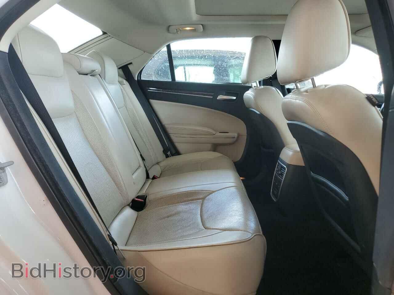 2016 CHRYSLER 300 - VIN: 2C3CCAEG1GH351168 - Фото 10