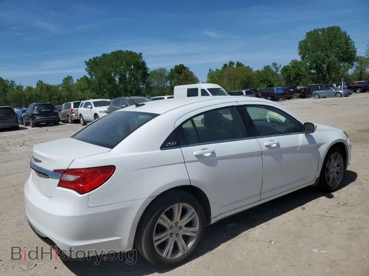 2013 CHRYSLER 200 - VIN: 1C3CCBAB4DN670504 - Фото 3