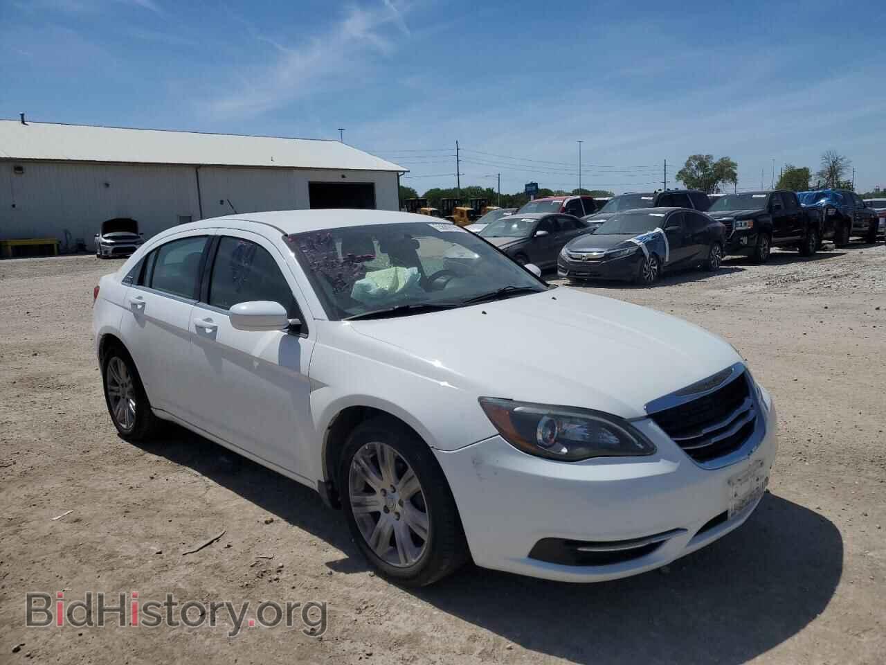 2013 CHRYSLER 200 - VIN: 1C3CCBAB4DN670504 - Фото 4