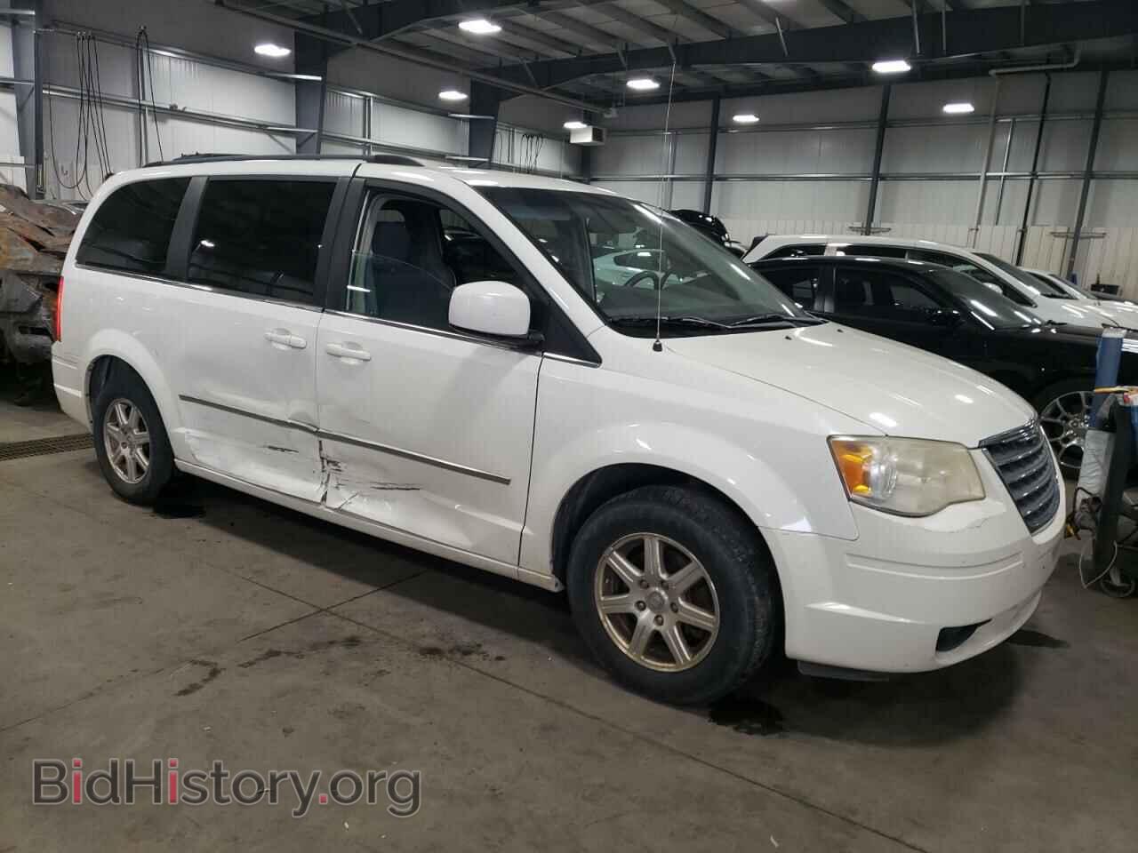 2009 CHRYSLER MINIVAN - VIN: 2A8HR541X9R584878 - Фото 4