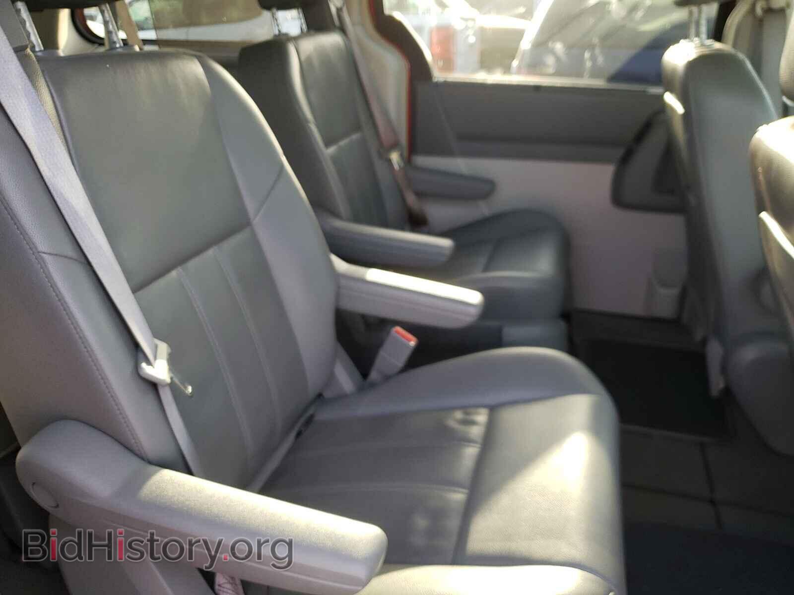 2008 CHRYSLER MINIVAN - VIN: 2A8HR54P08R644850 - Фото 6