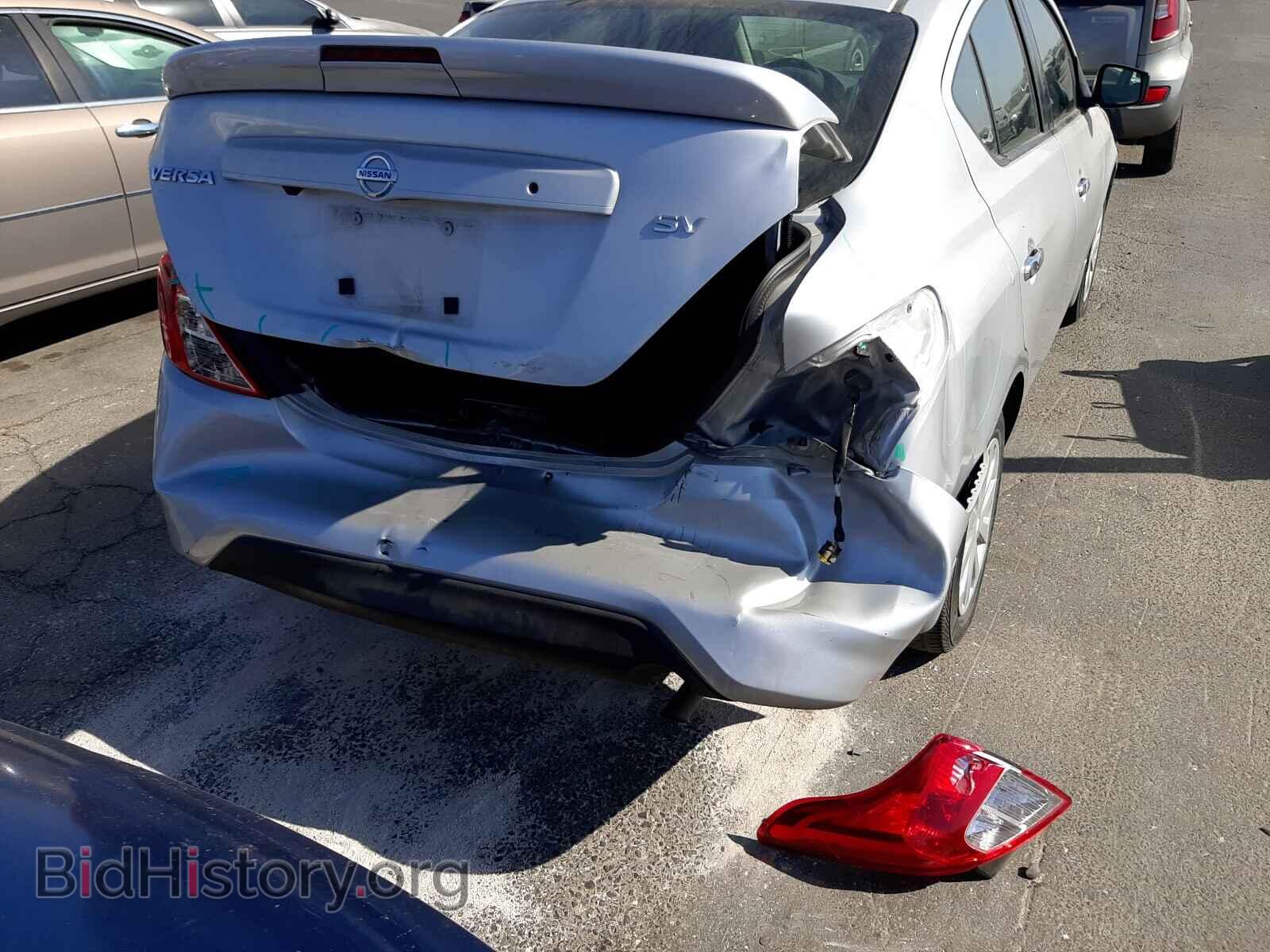 2019 NISSAN VERSA - VIN: 3N1CN7AP3KL811142 - Photo 9