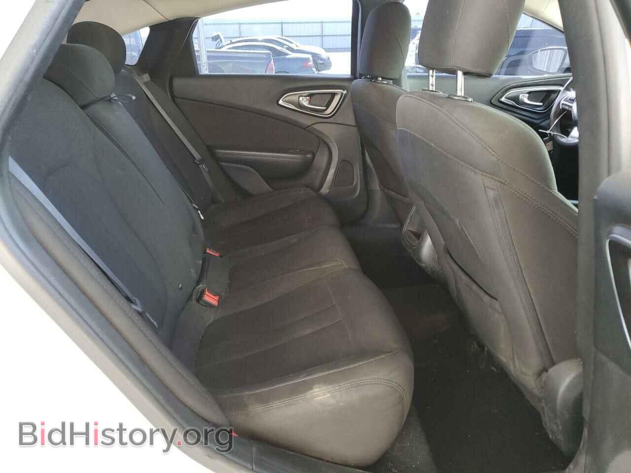 2016 CHRYSLER 200 - VIN: 1C3CCCAB5GN159037 - Фото 10