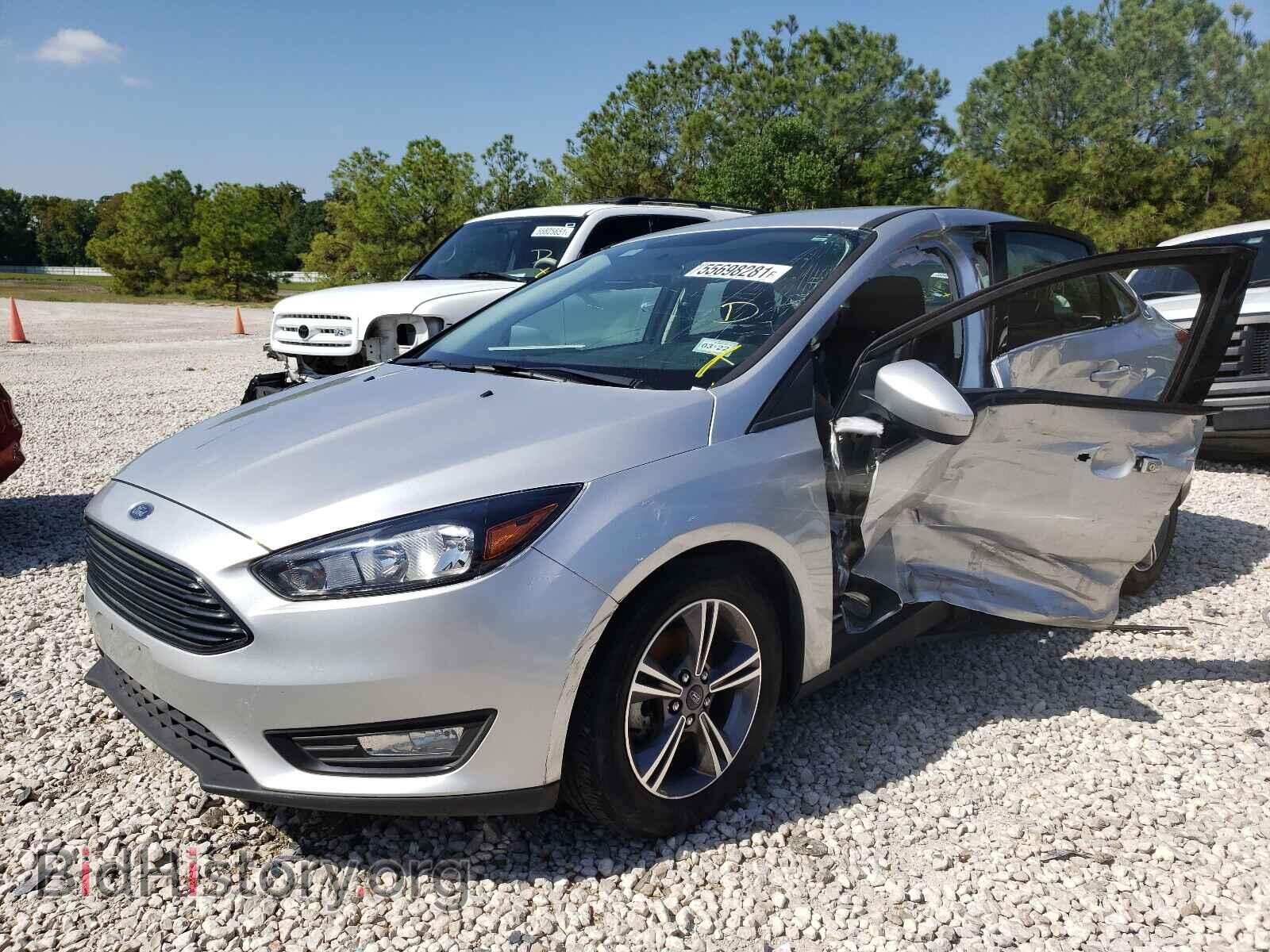 2018 FORD FOCUS - VIN: 1FADP3FE3JL240165 - Фото 2