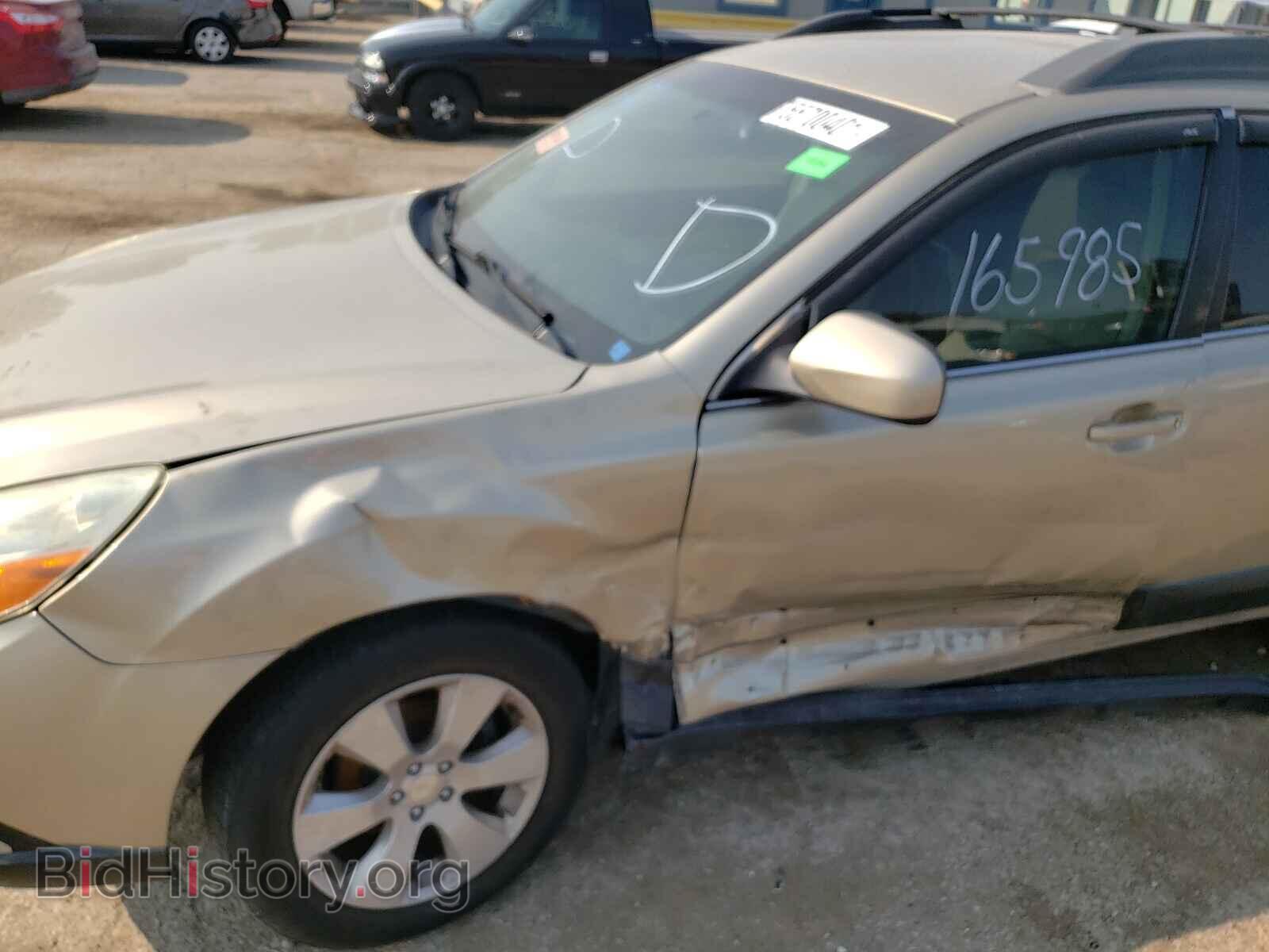 2010 SUBARU OUTBACK - VIN: 4S4BRCCC8A3371098 - Photo 9