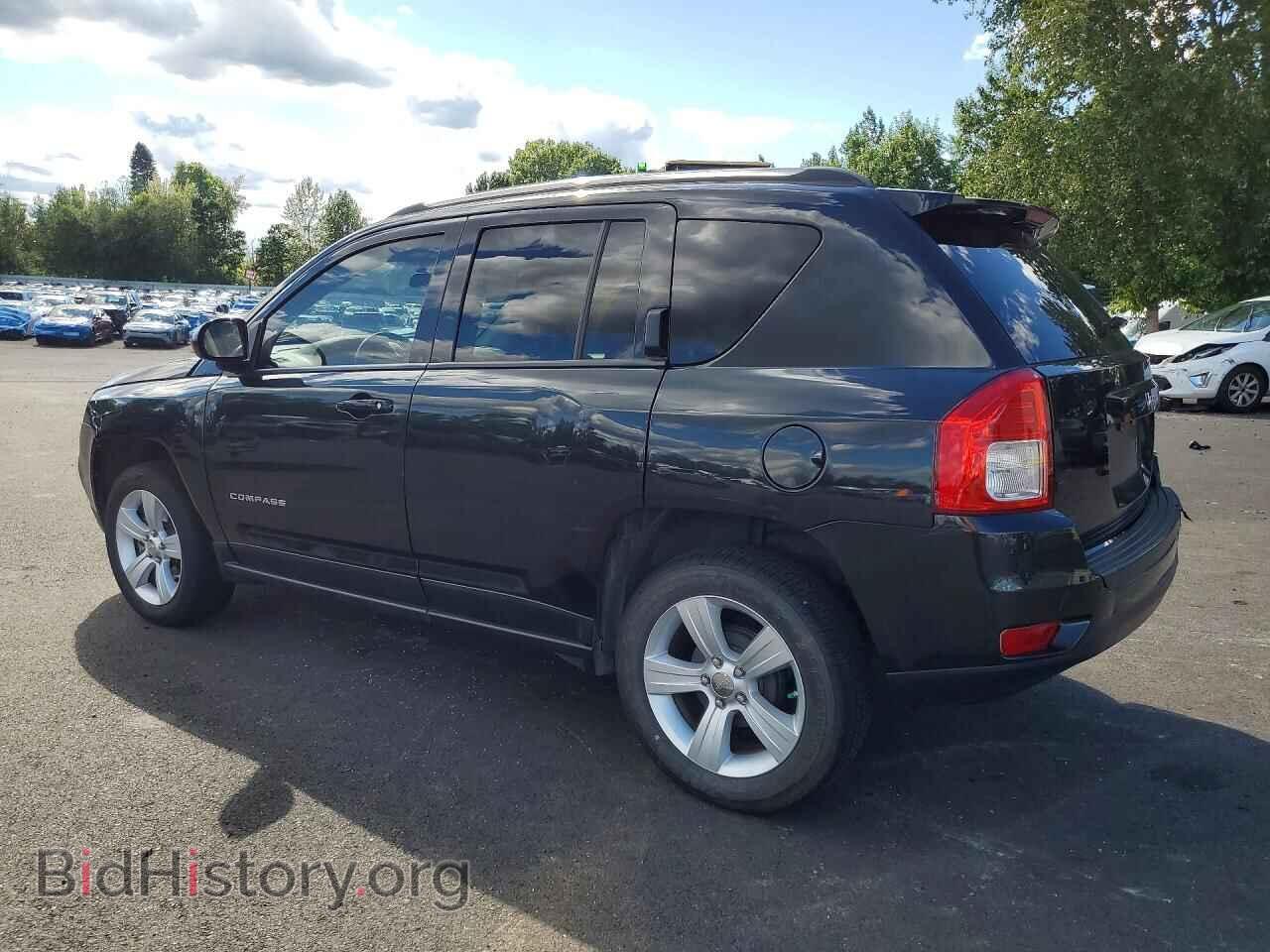 2011 JEEP COMPASS - VIN: 1J4NT1FA5BD180696 - Photo 2