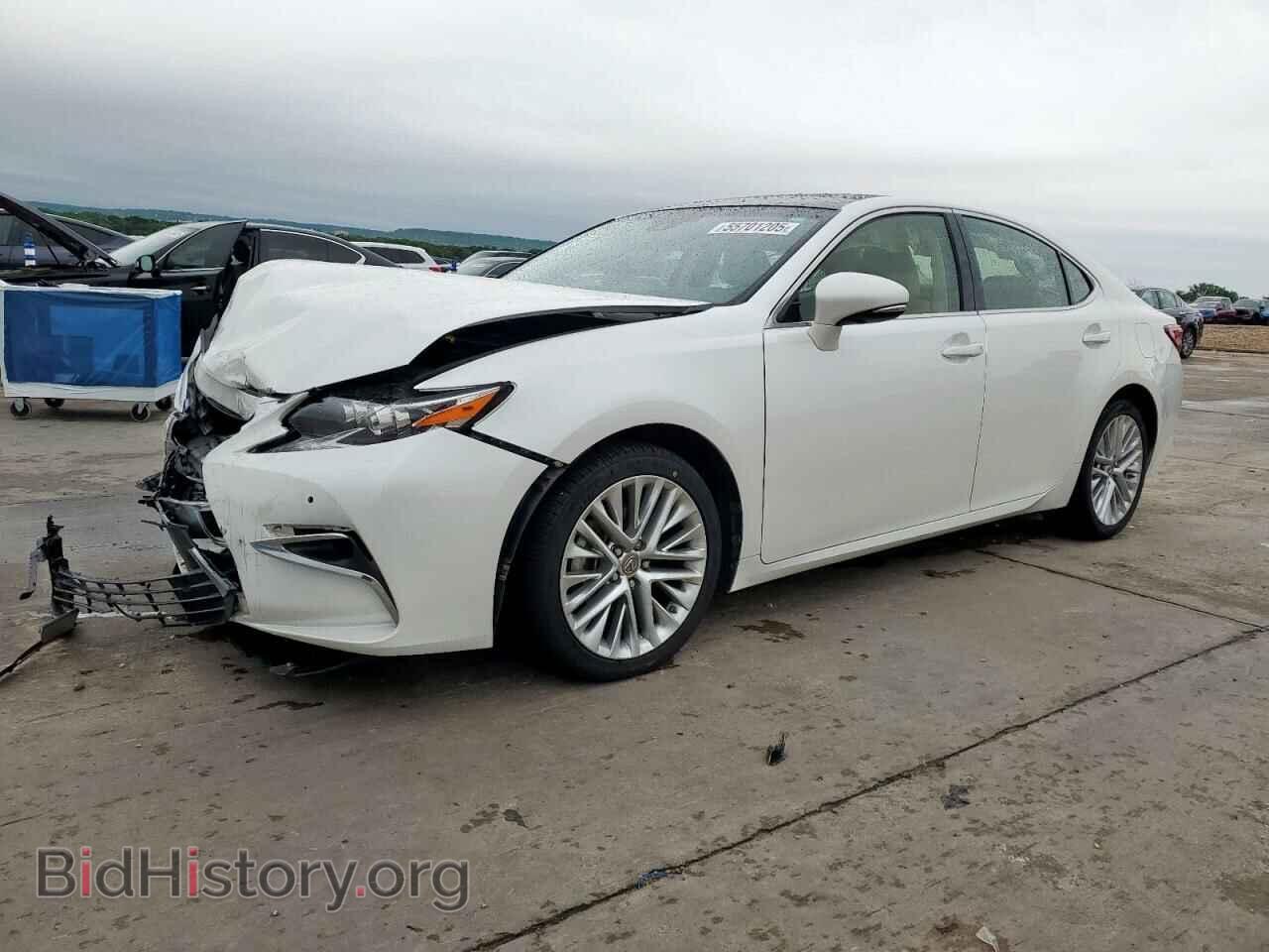 Фотография JTHBK1GGXG2215376 - LEXUS ES350 2016