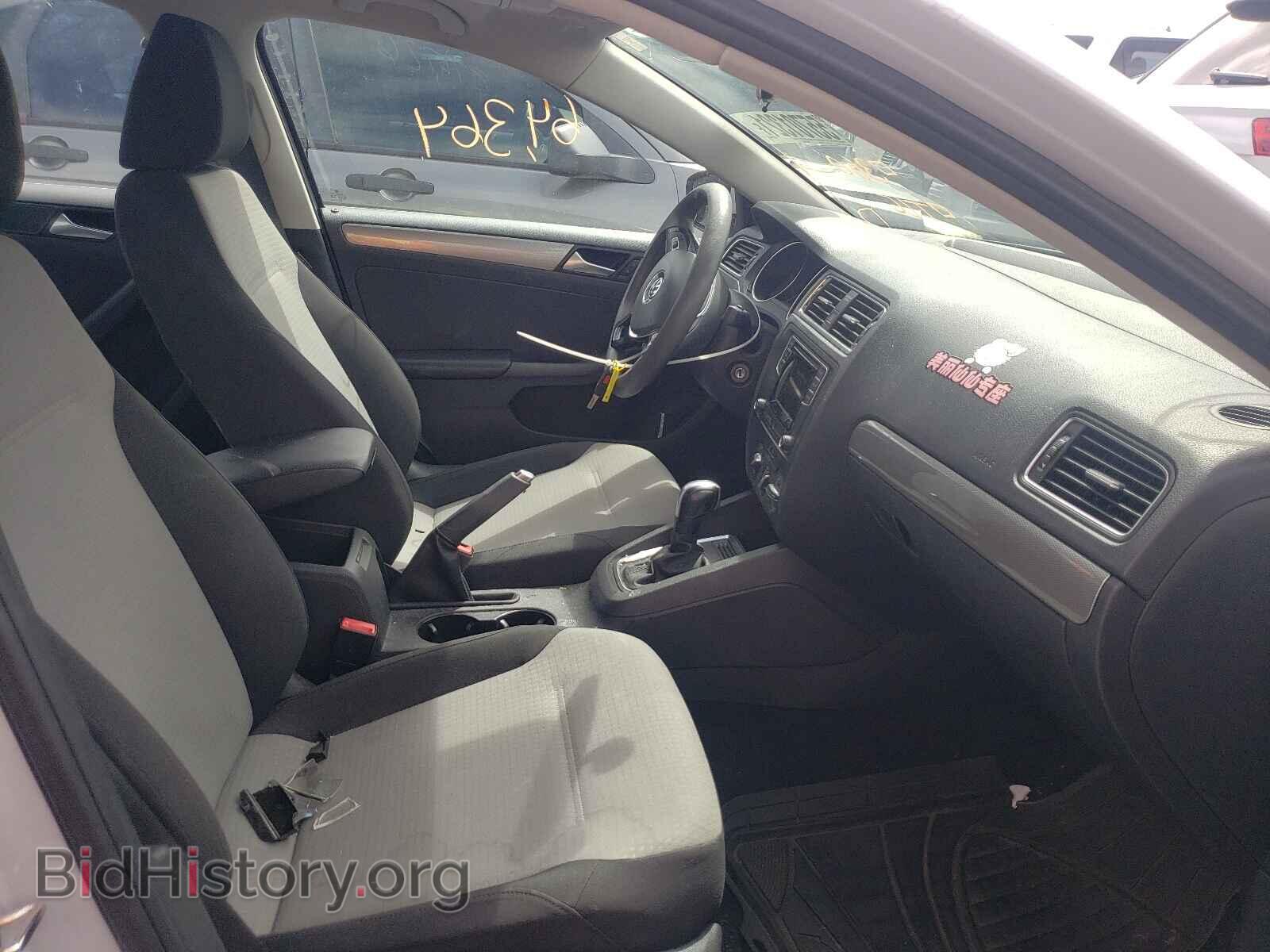 2017 VOLKSWAGEN JETTA - VIN: 3VW2B7AJ3HM368438 - Фото 5